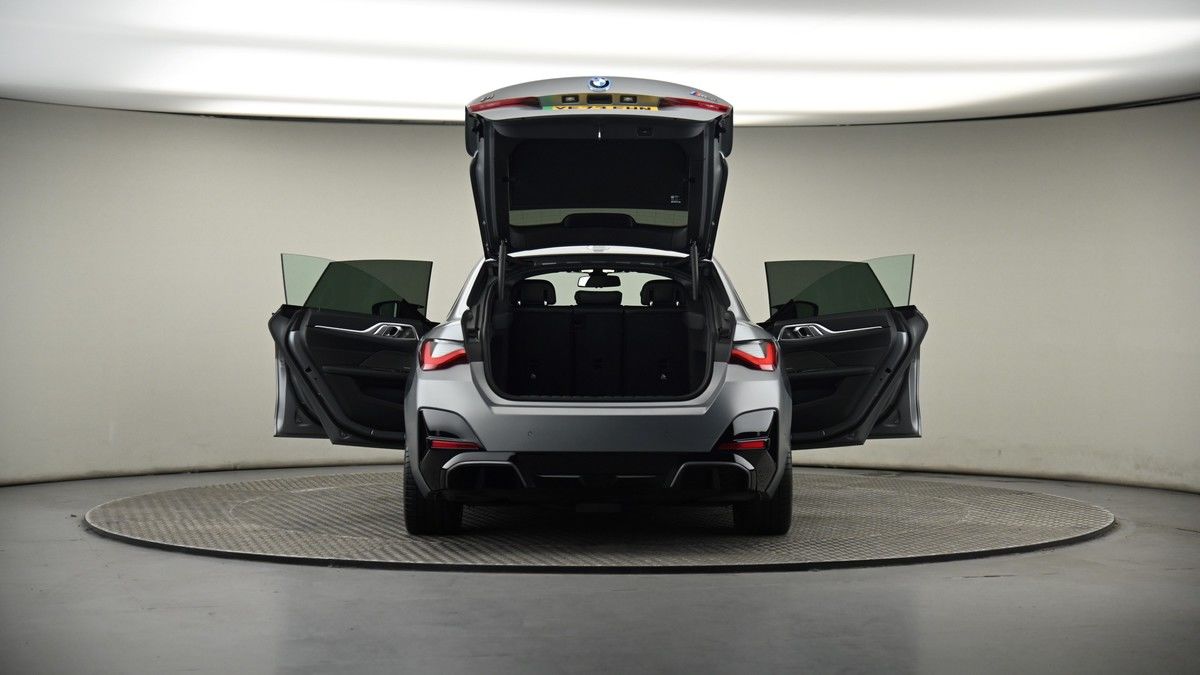 More views of BMW i4