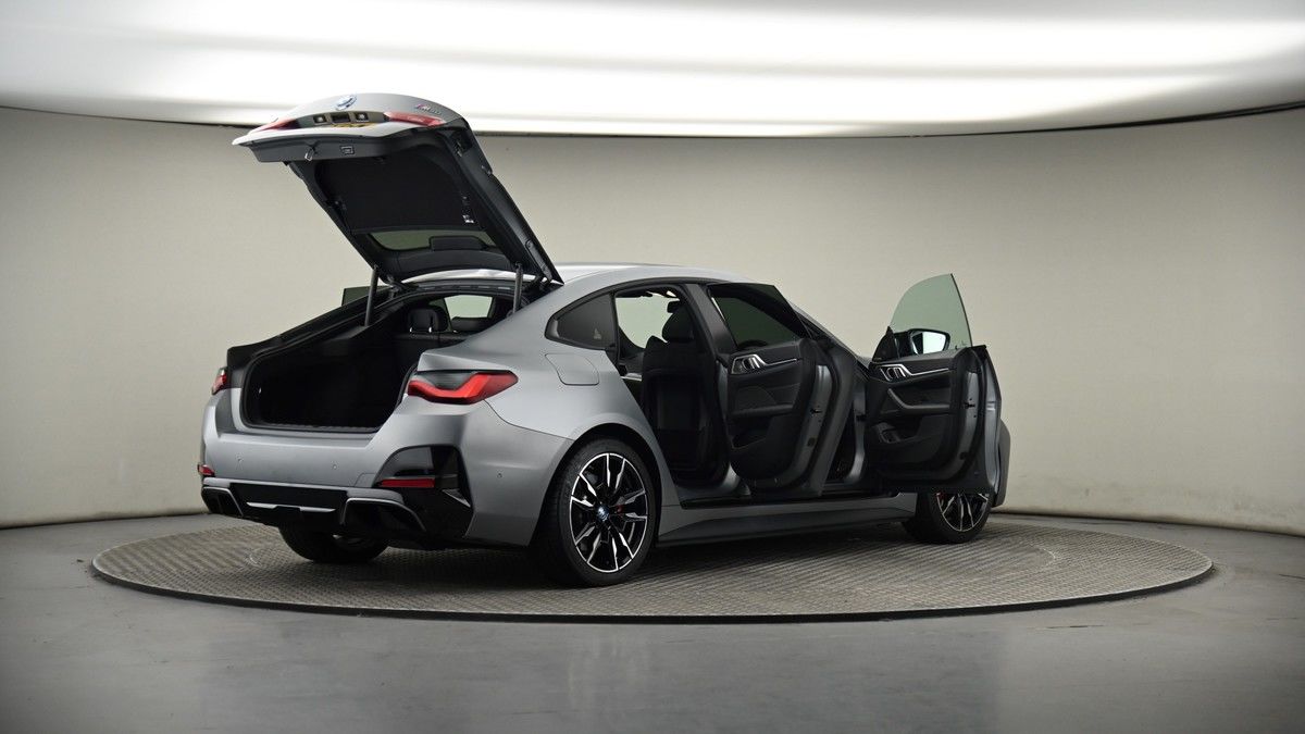 More views of BMW i4