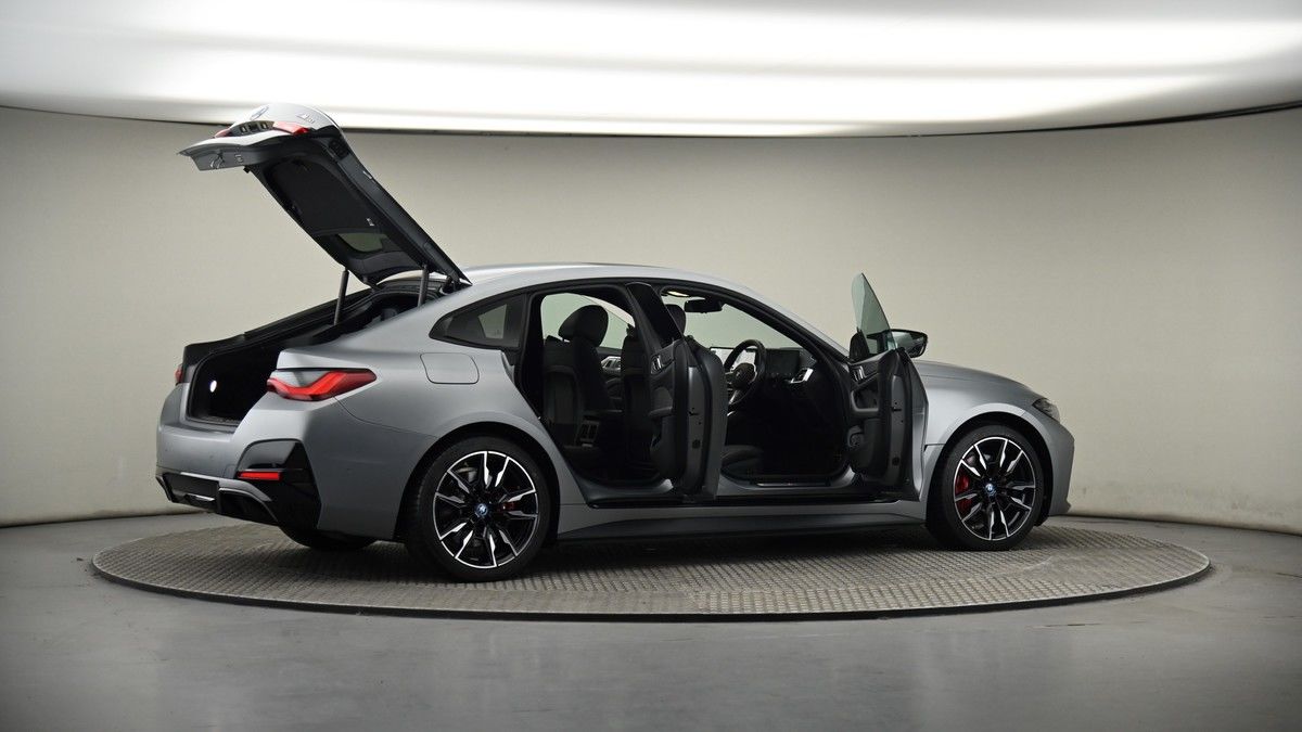 More views of BMW i4