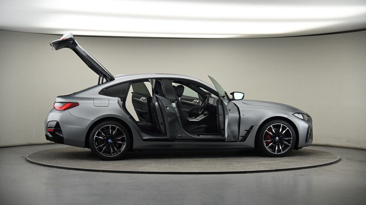 More views of BMW i4