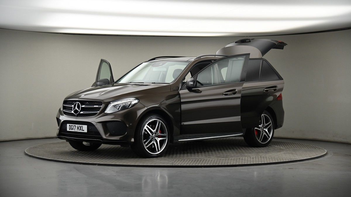 More views of Mercedes-Benz GLE