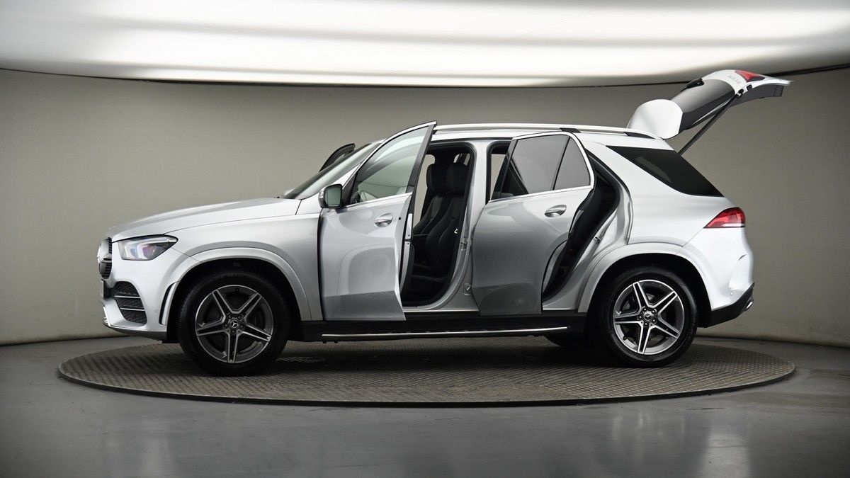 More views of Mercedes-Benz GLE