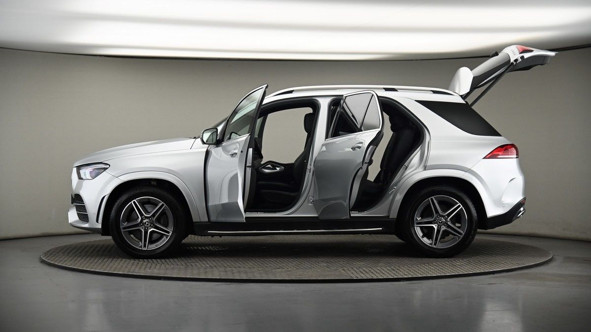 More views of Mercedes-Benz GLE