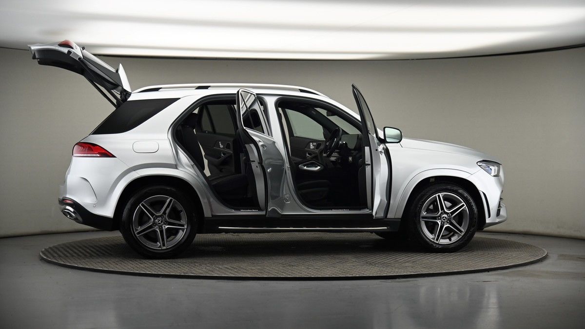 More views of Mercedes-Benz GLE