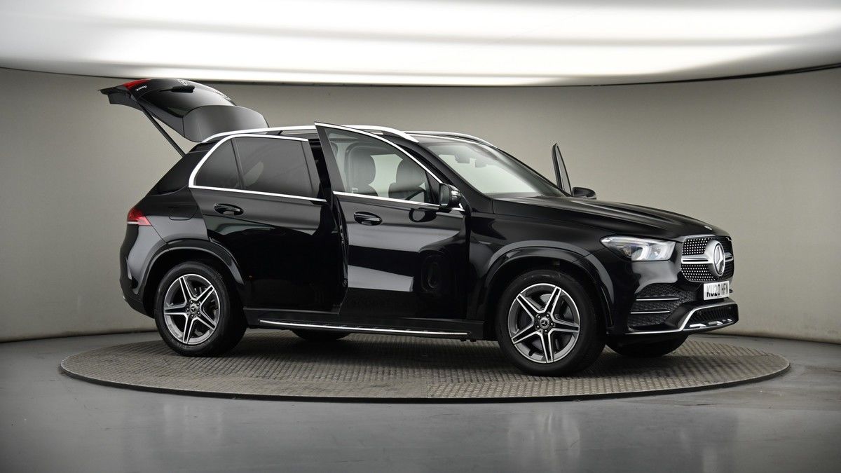 More views of Mercedes-Benz GLE