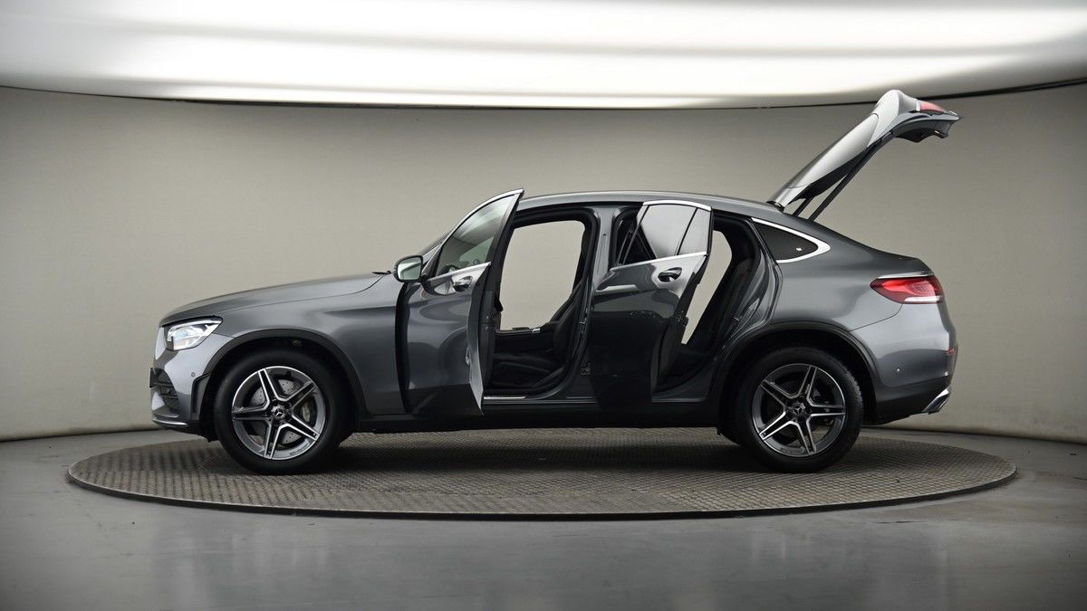 More views of Mercedes-Benz GLC