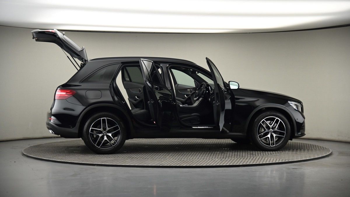 More views of Mercedes-Benz GLC