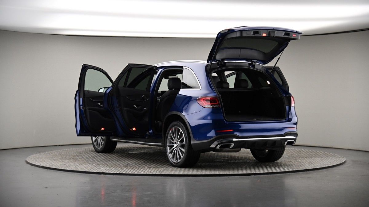 Mercedes-Benz GLC Image 8