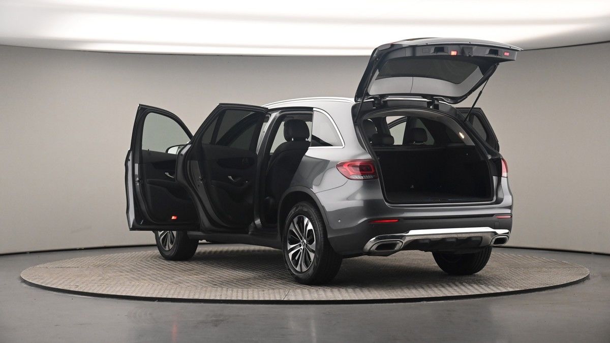 Mercedes-Benz GLC Image 8