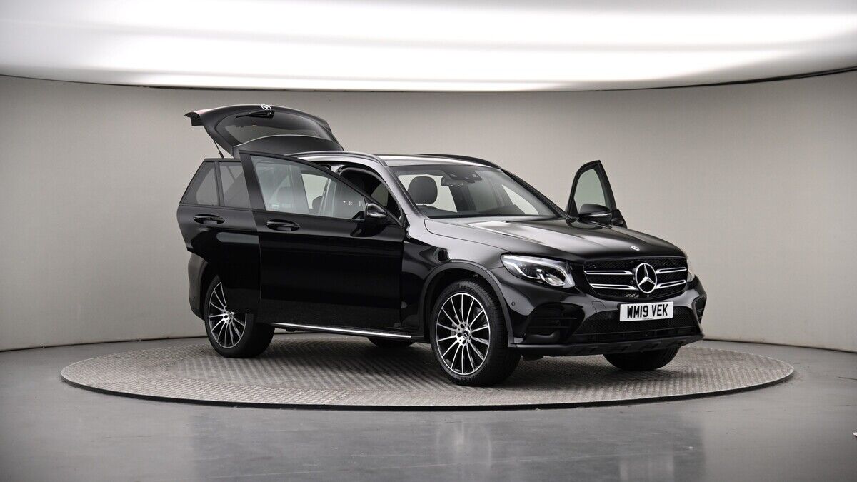 More views of Mercedes-Benz GLC