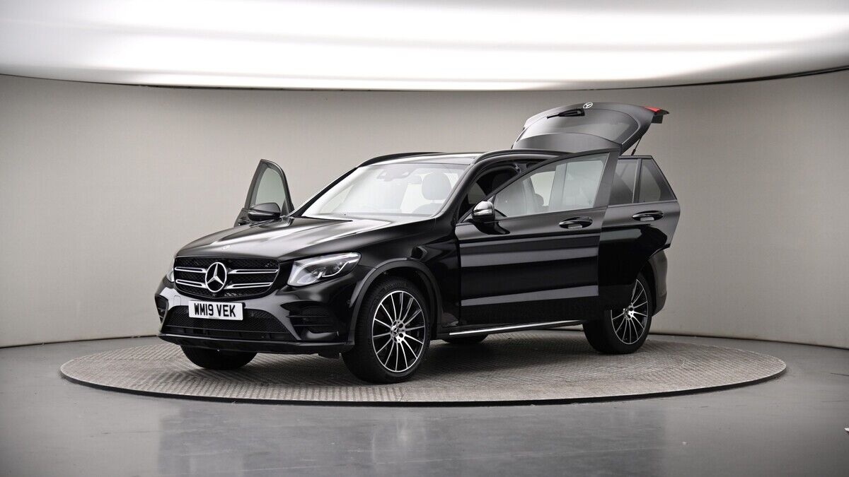 More views of Mercedes-Benz GLC