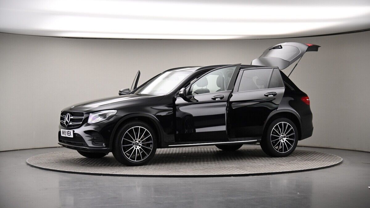 More views of Mercedes-Benz GLC