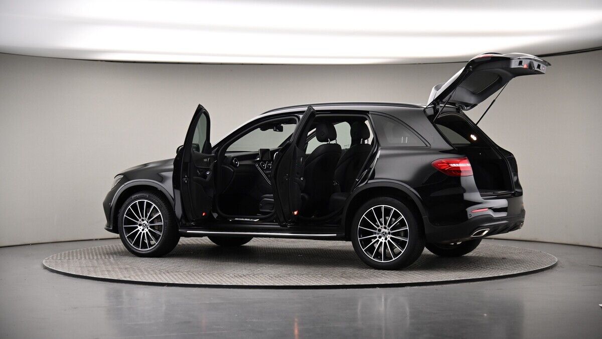 More views of Mercedes-Benz GLC