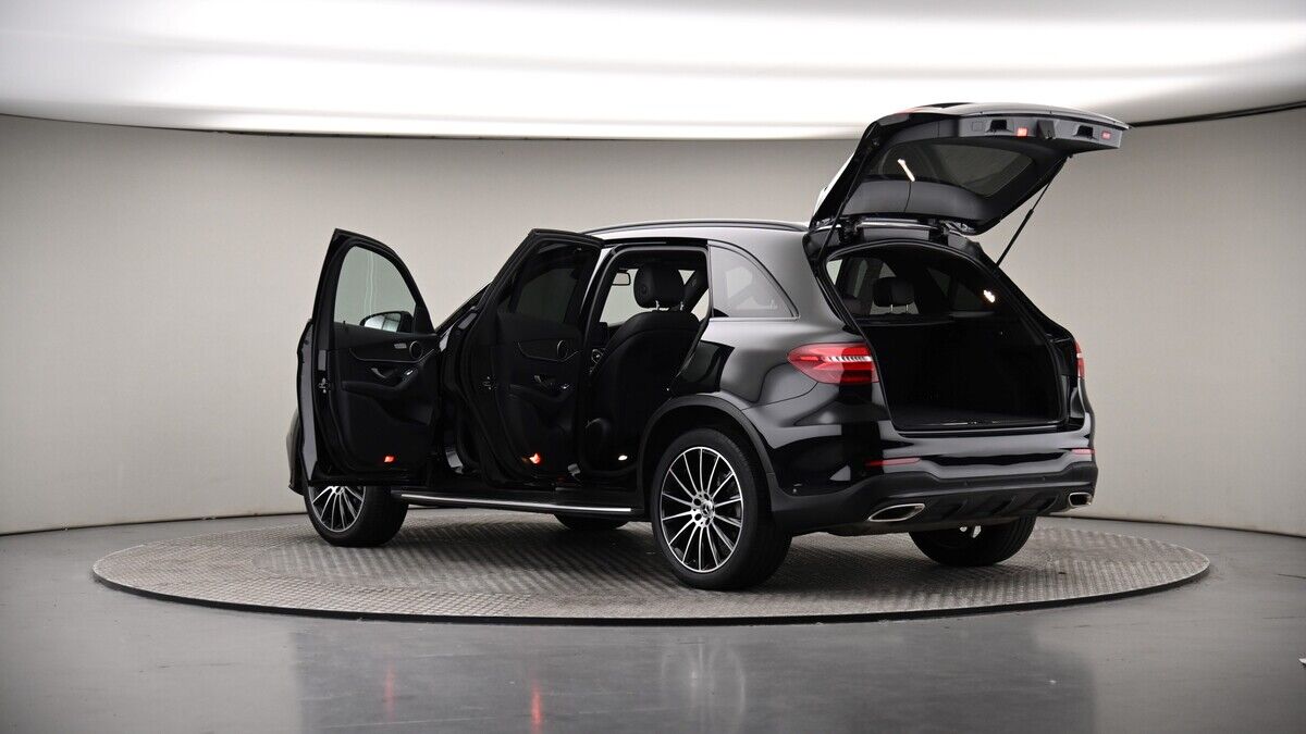 More views of Mercedes-Benz GLC