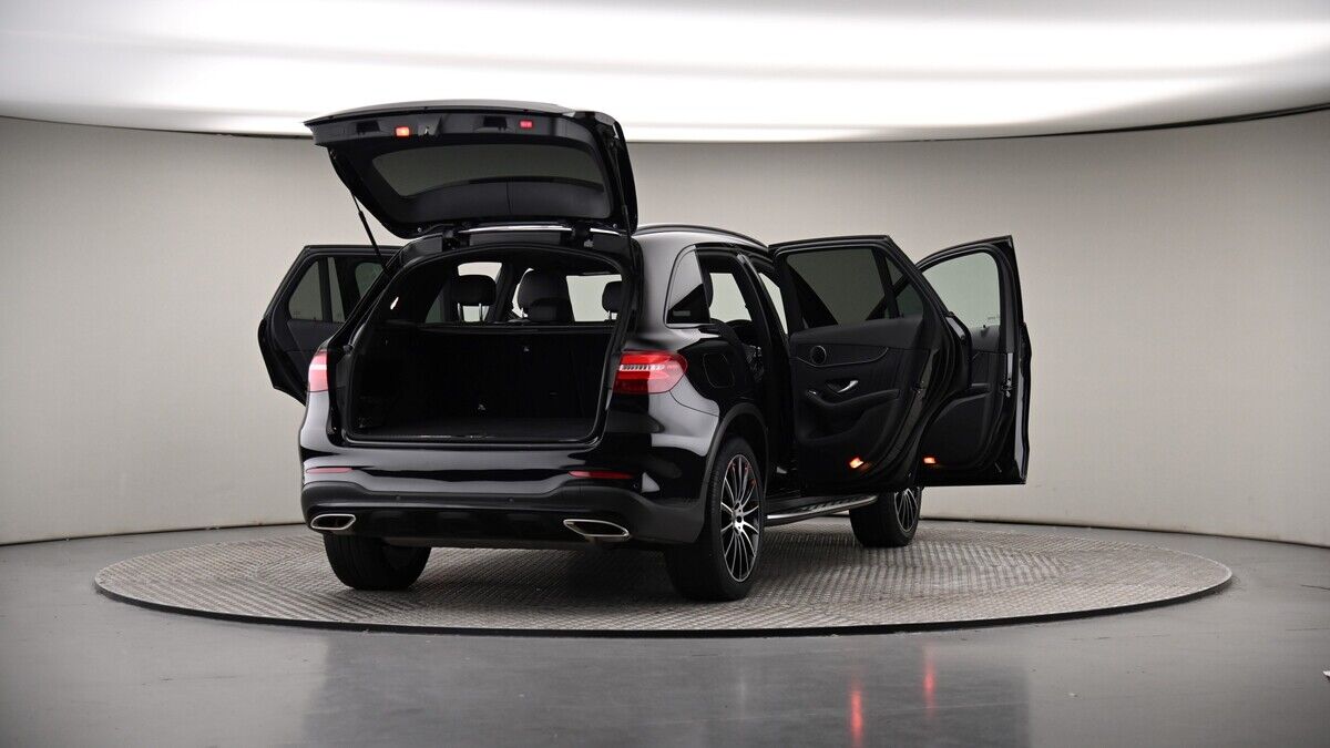 More views of Mercedes-Benz GLC