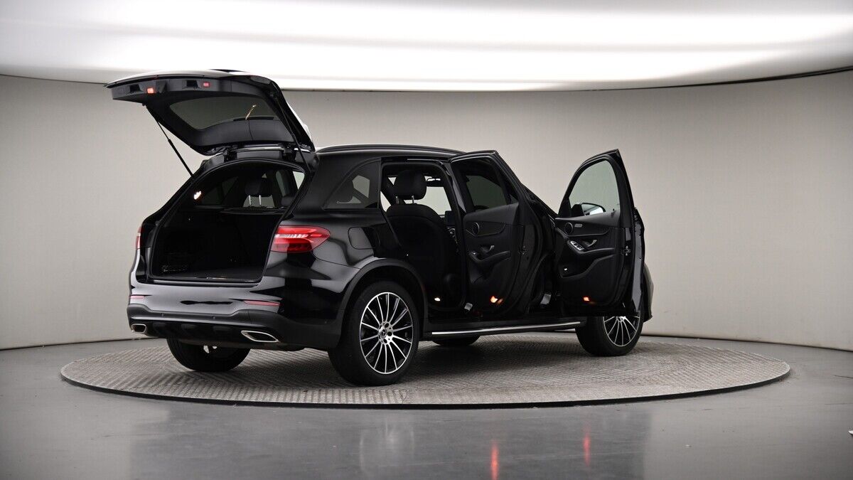 More views of Mercedes-Benz GLC