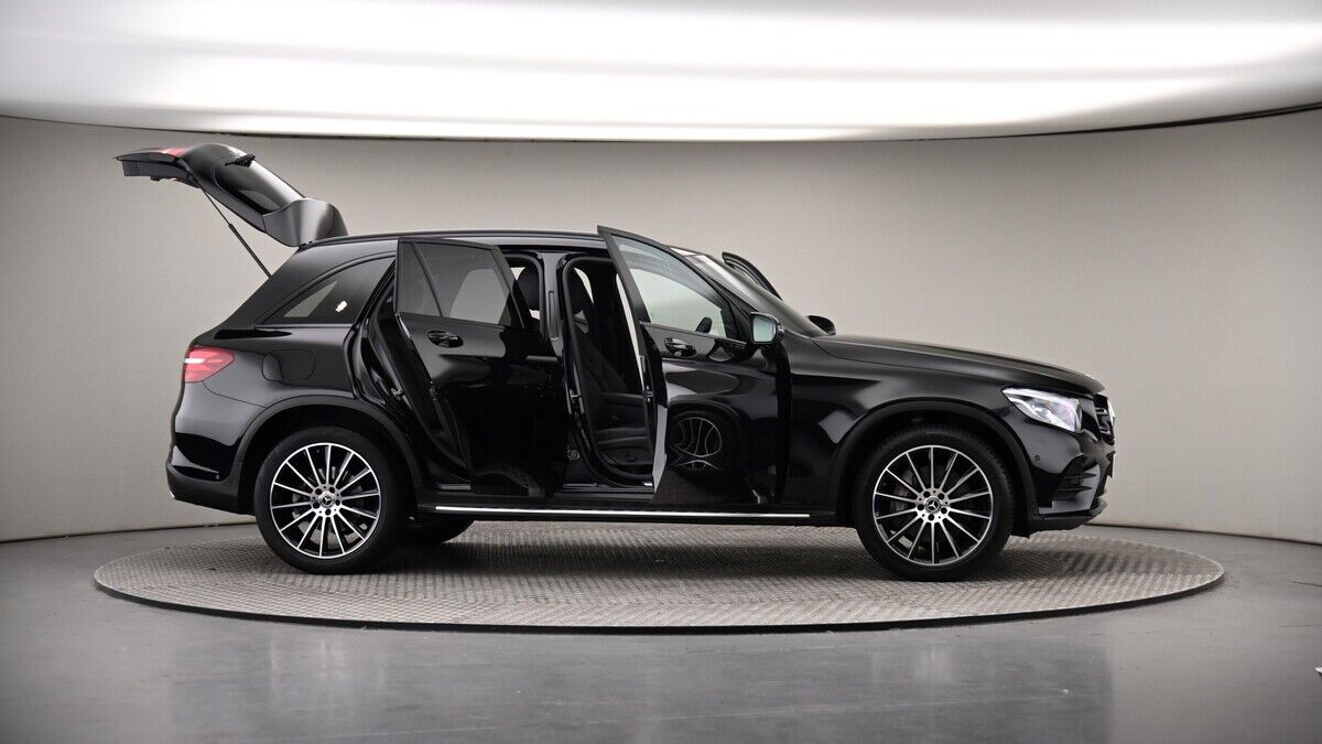 More views of Mercedes-Benz GLC