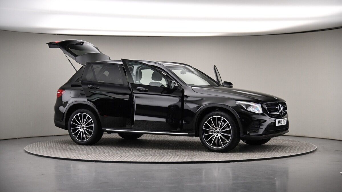 More views of Mercedes-Benz GLC