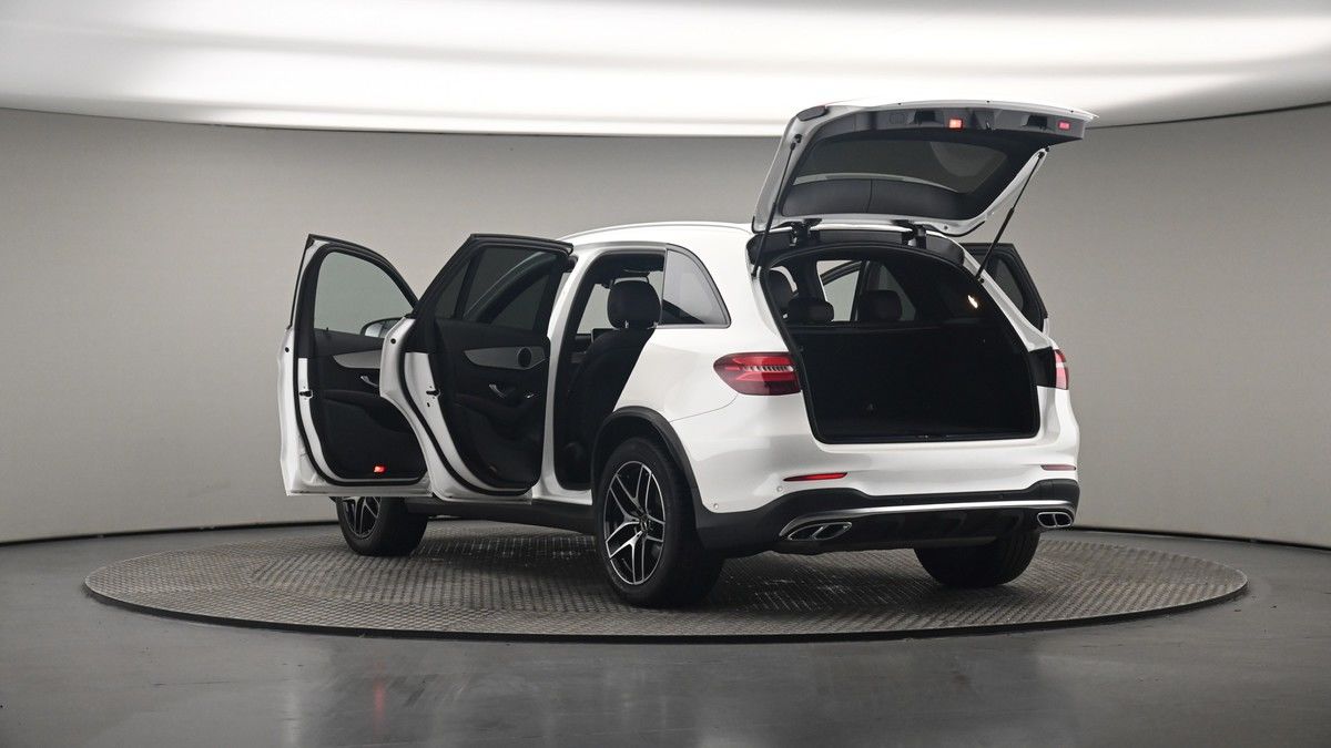 Mercedes-Benz GLC Image 8