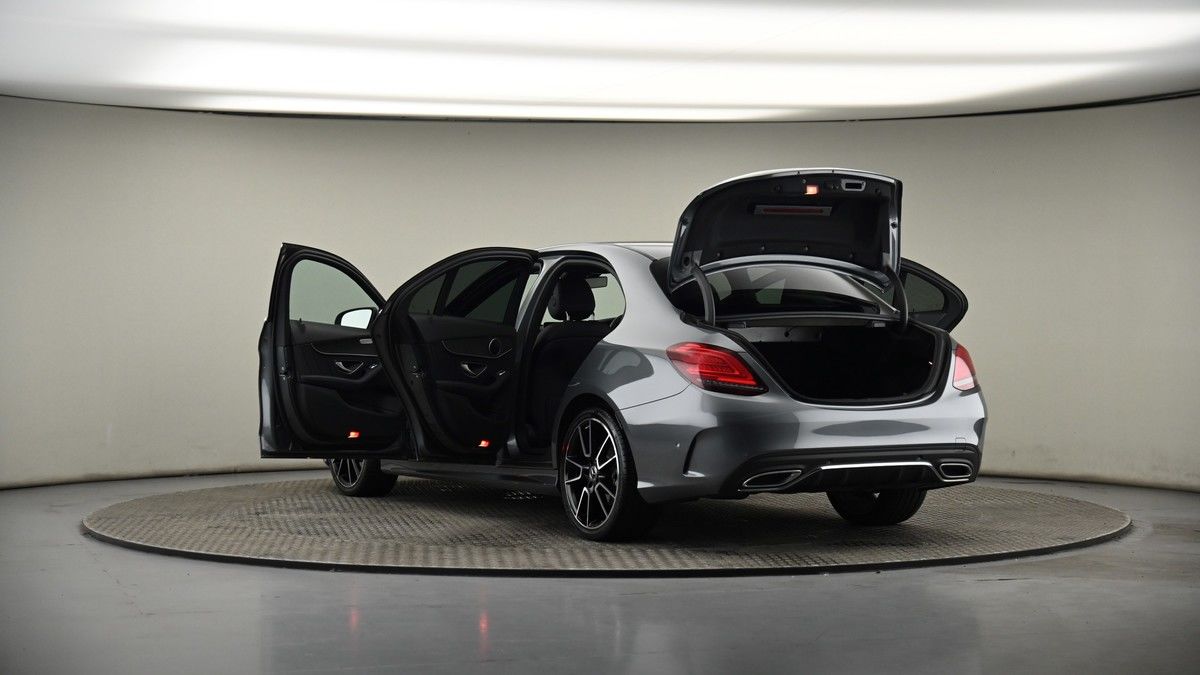 Mercedes-Benz C Class Image 7
