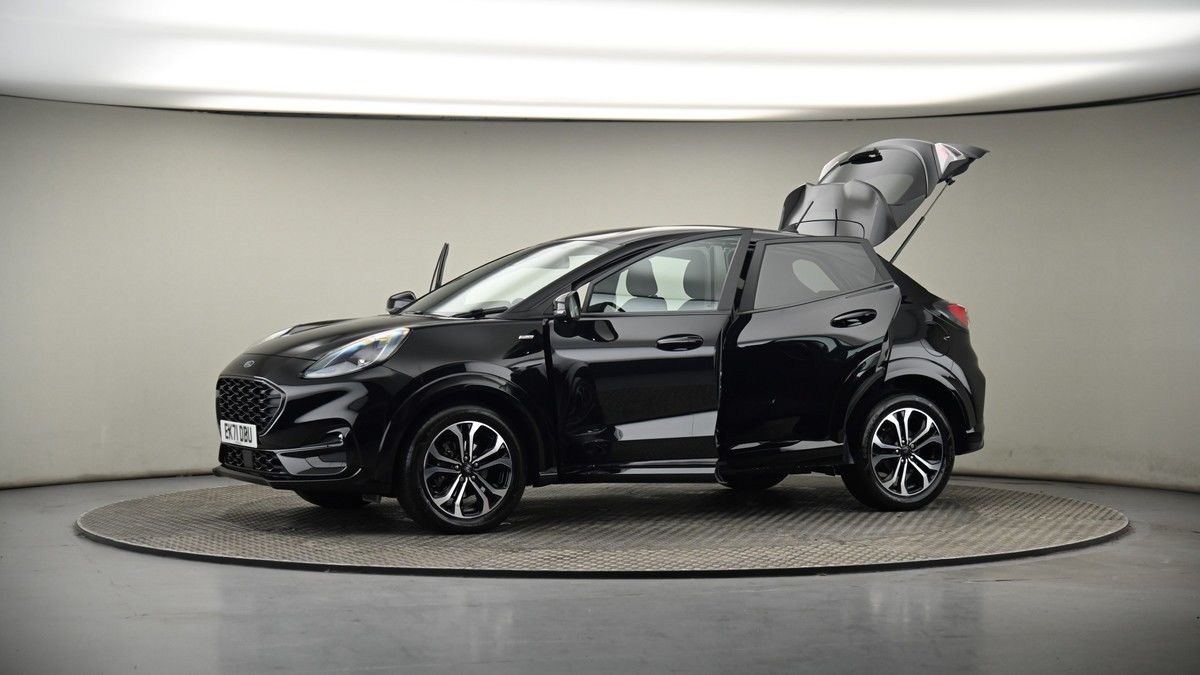 More views of Ford Puma