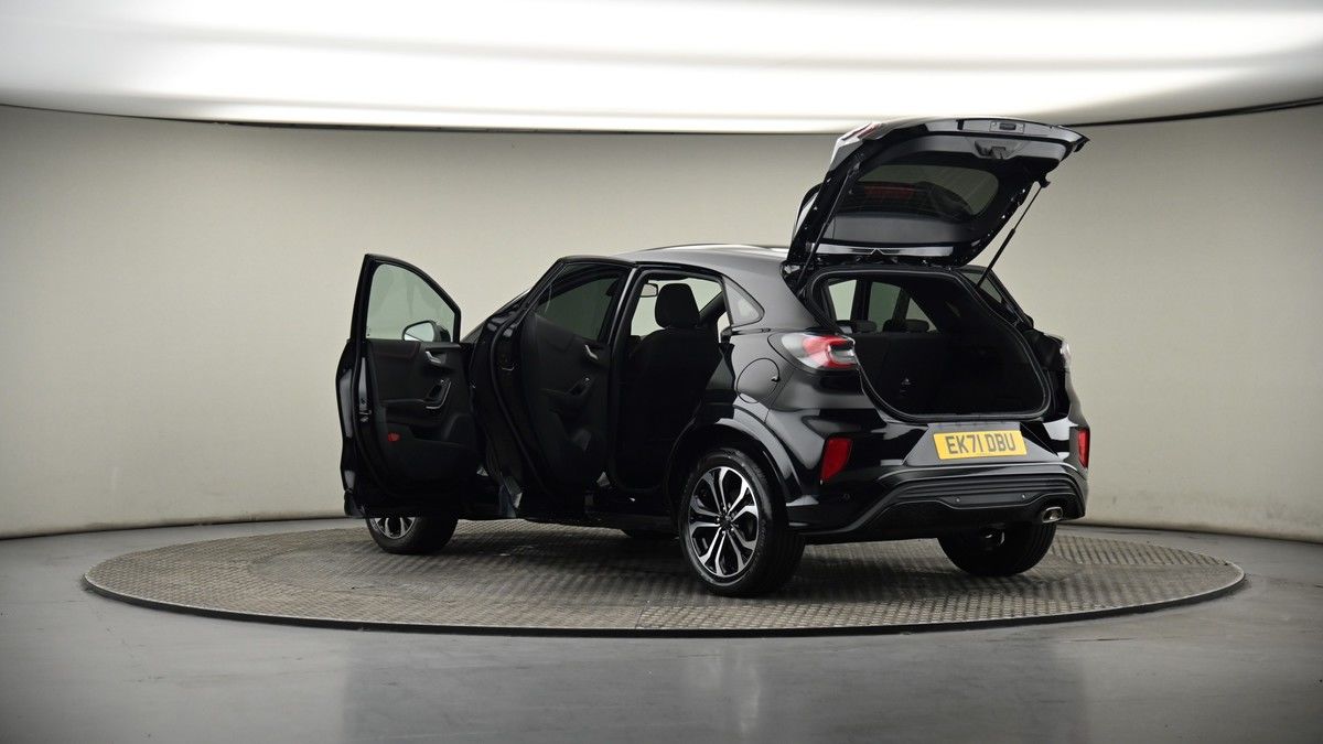 More views of Ford Puma