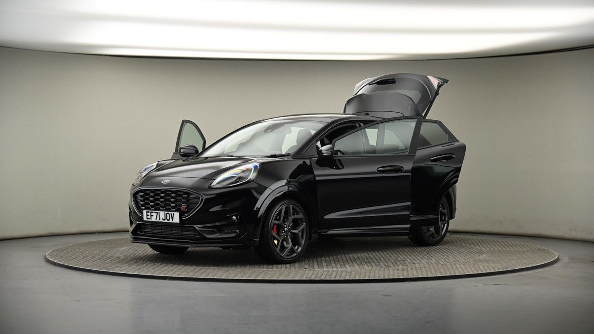 More views of Ford Puma
