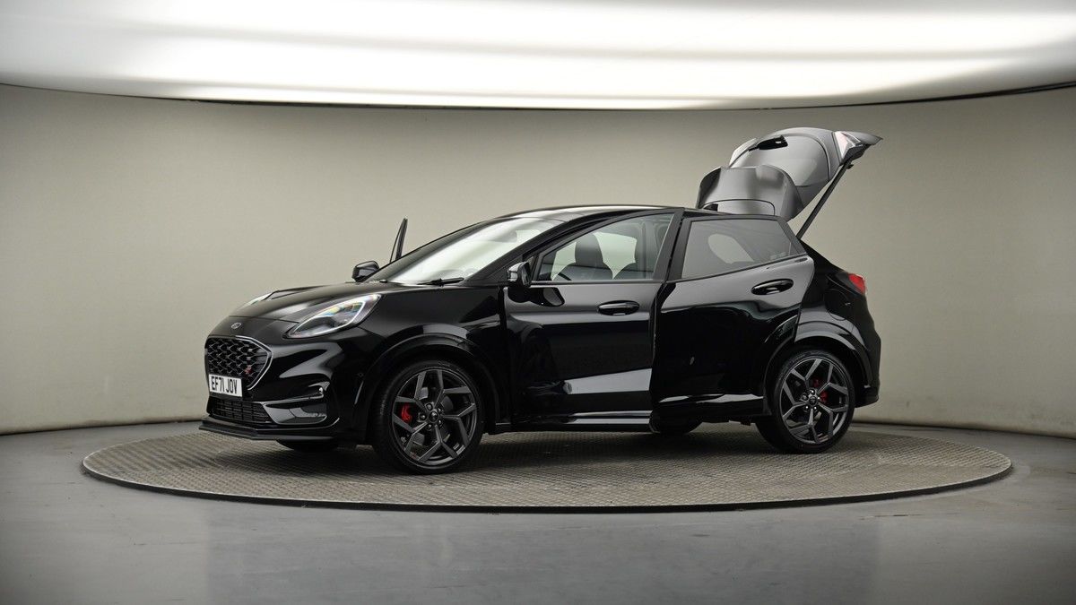 More views of Ford Puma