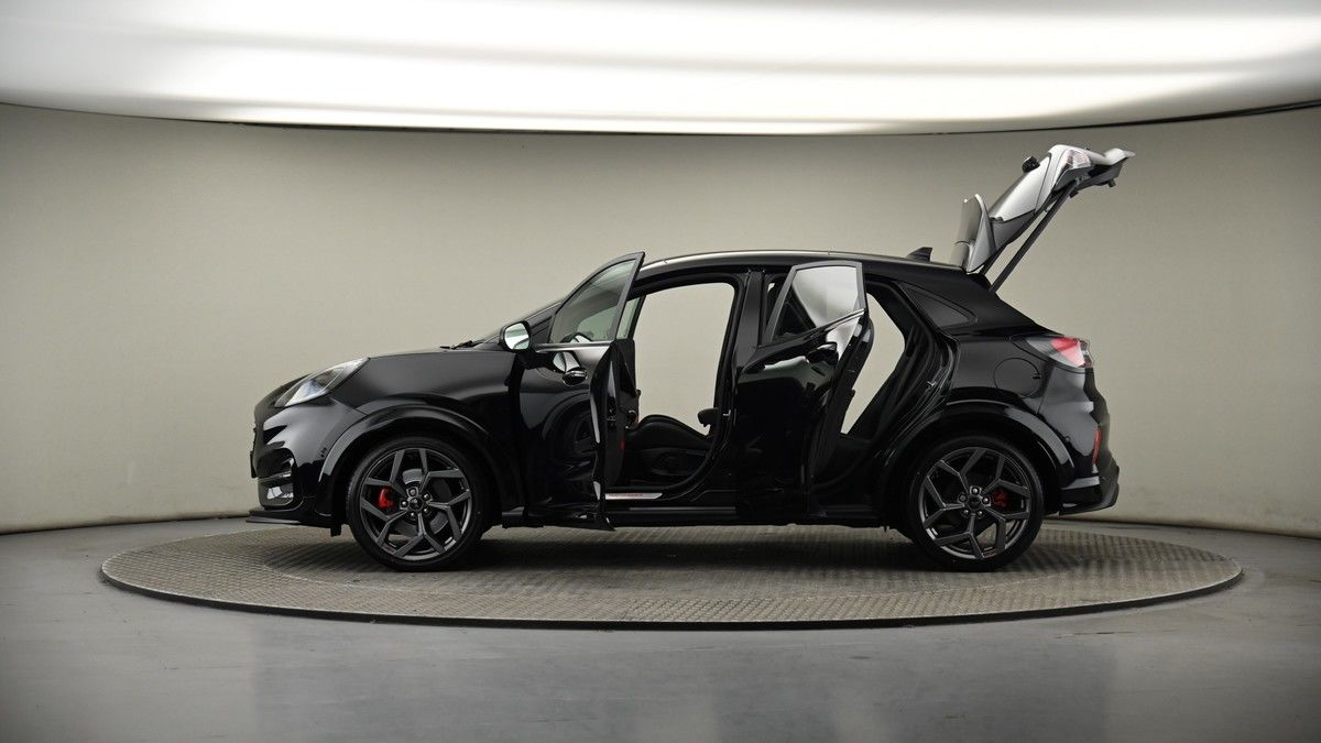 More views of Ford Puma