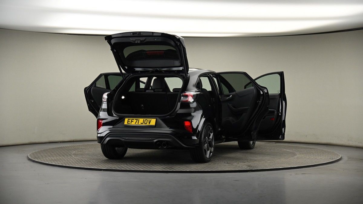 More views of Ford Puma