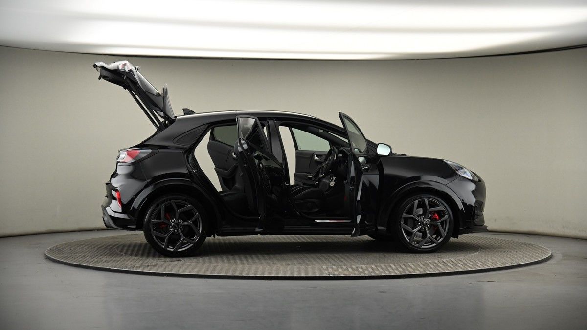 More views of Ford Puma
