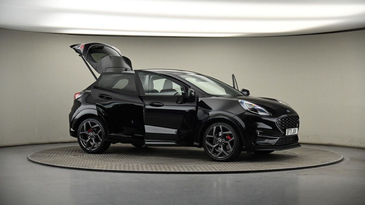 More views of Ford Puma