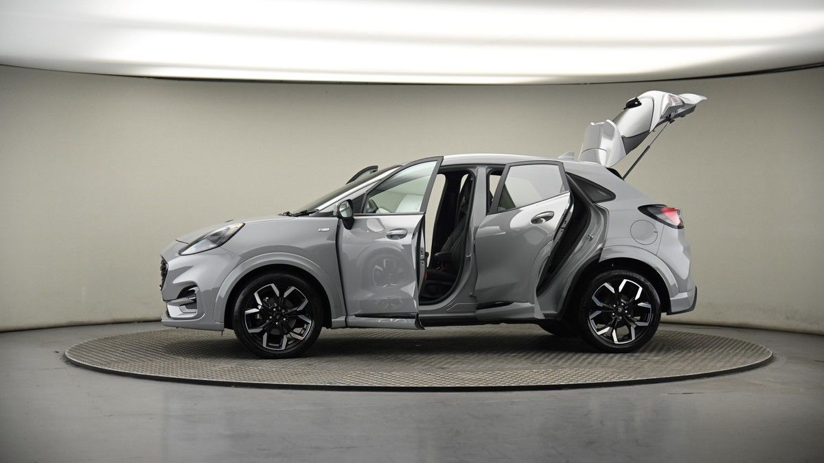 More views of Ford Puma