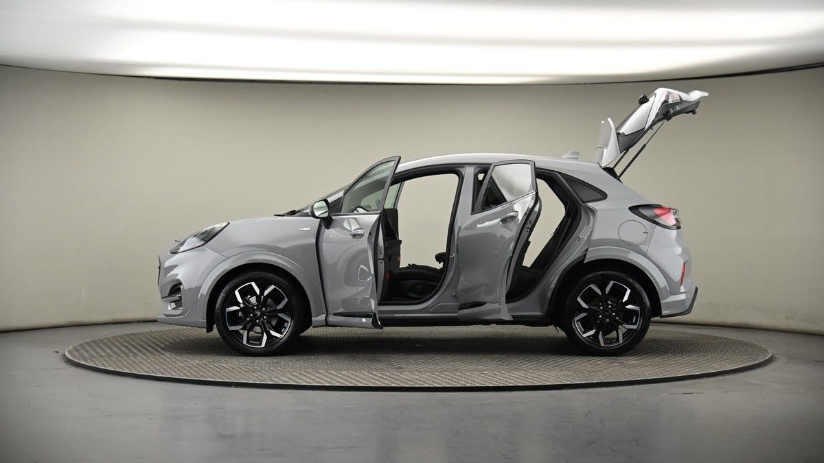 More views of Ford Puma