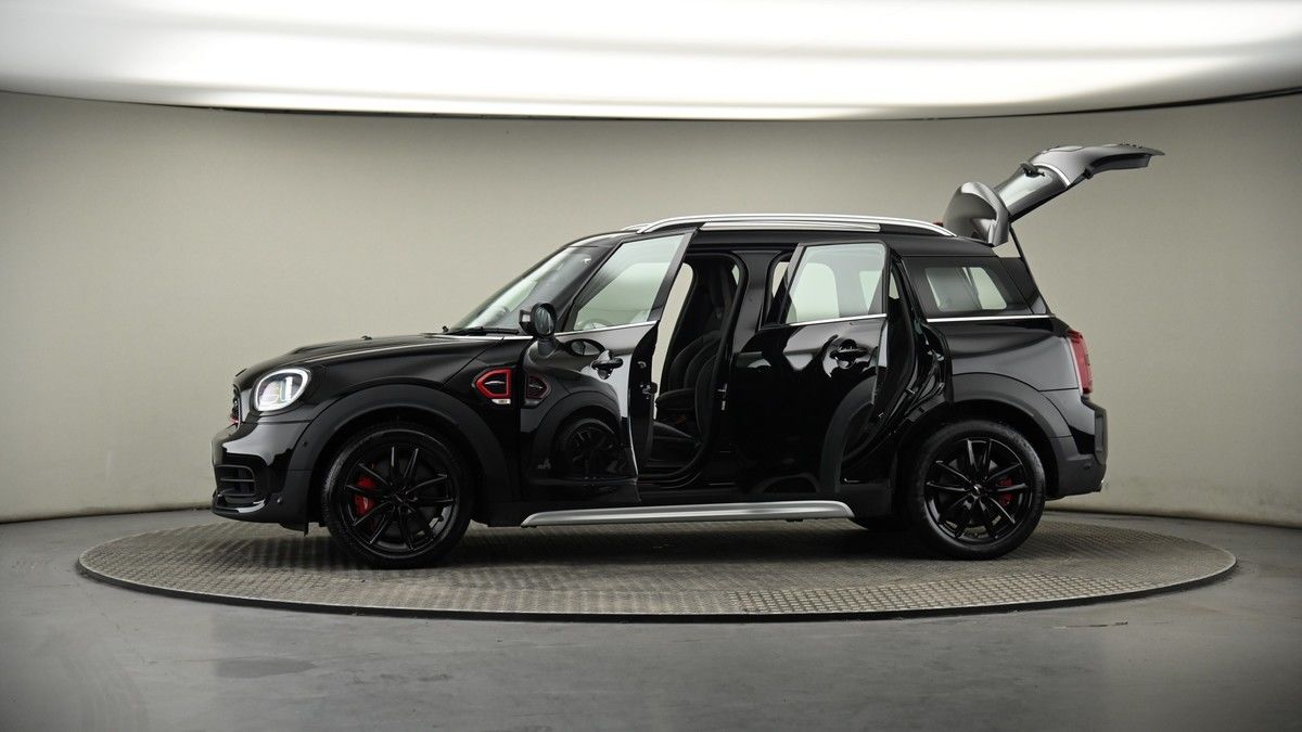 More views of MINI Countryman