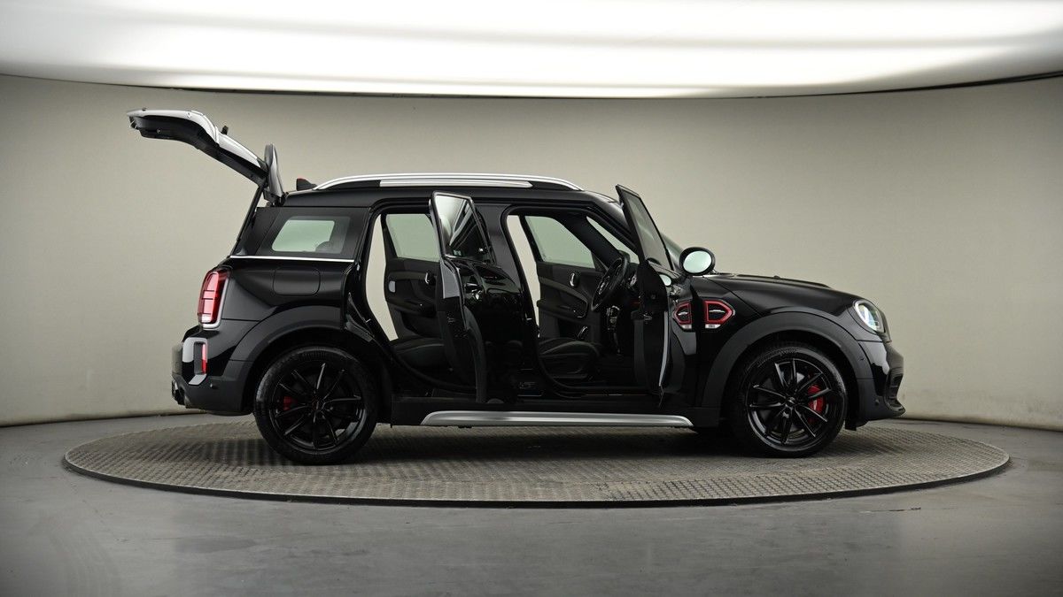 More views of MINI Countryman