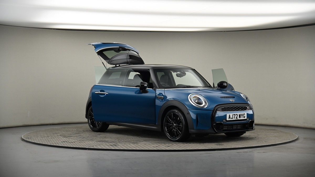 More views of MINI Hatch