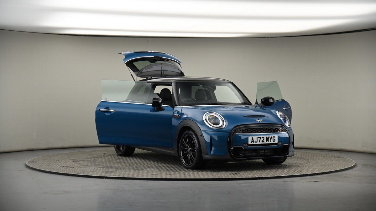 More views of MINI Hatch