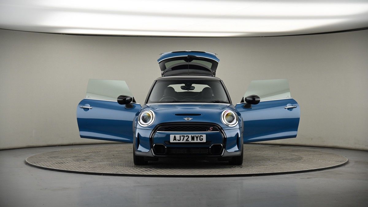 More views of MINI Hatch