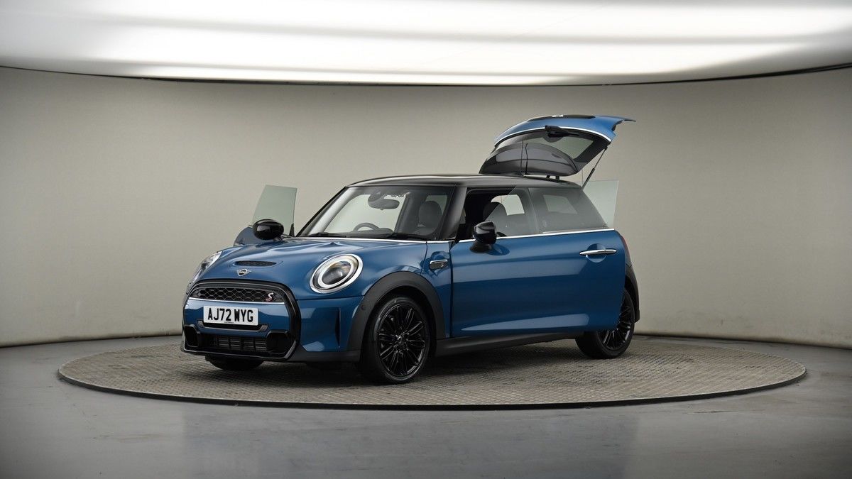 More views of MINI Hatch