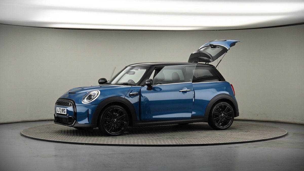 More views of MINI Hatch