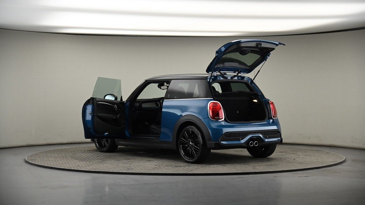 More views of MINI Hatch