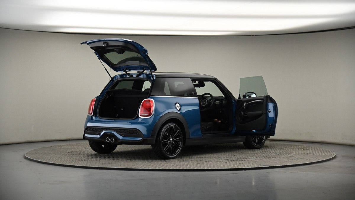 More views of MINI Hatch