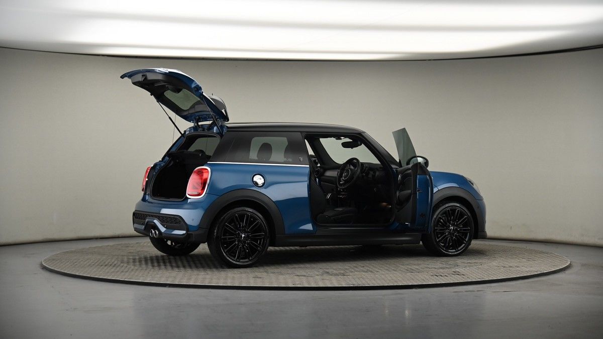 More views of MINI Hatch