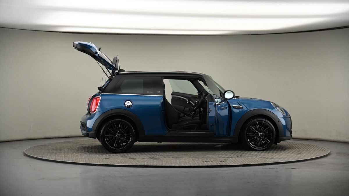 More views of MINI Hatch