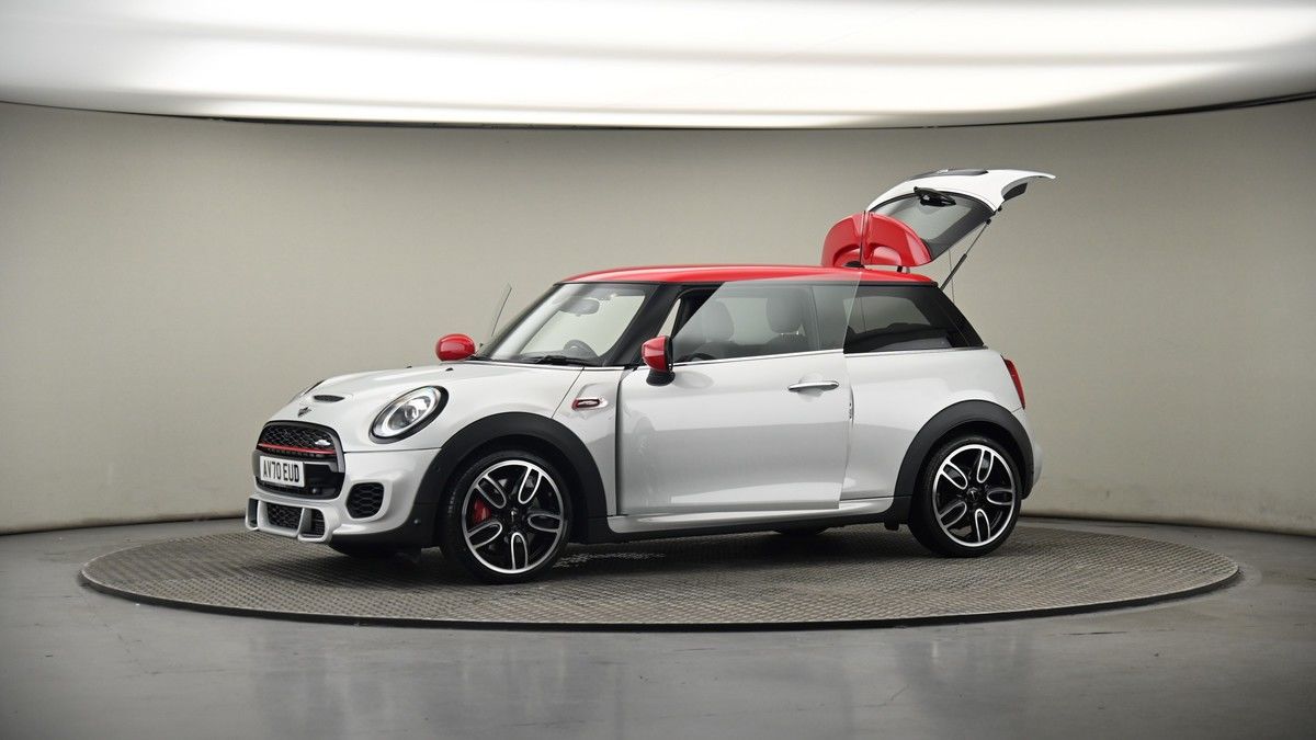 More views of MINI Hatch