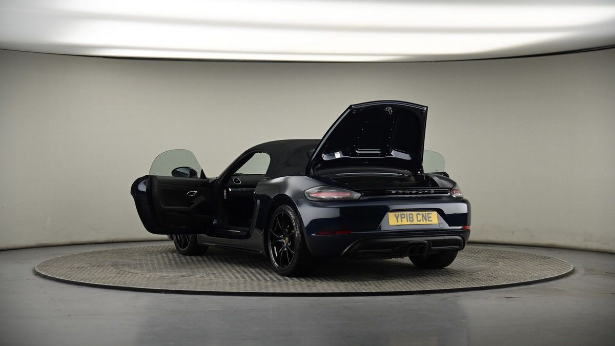 Porsche 718 Boxster Image 8