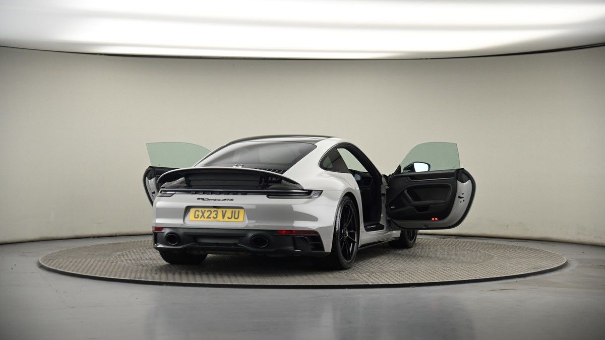 More views of Porsche 911