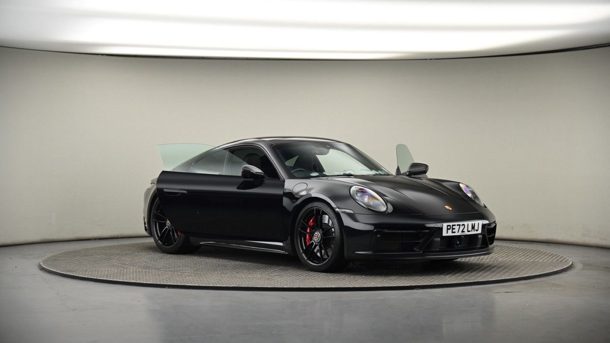 More views of Porsche 911