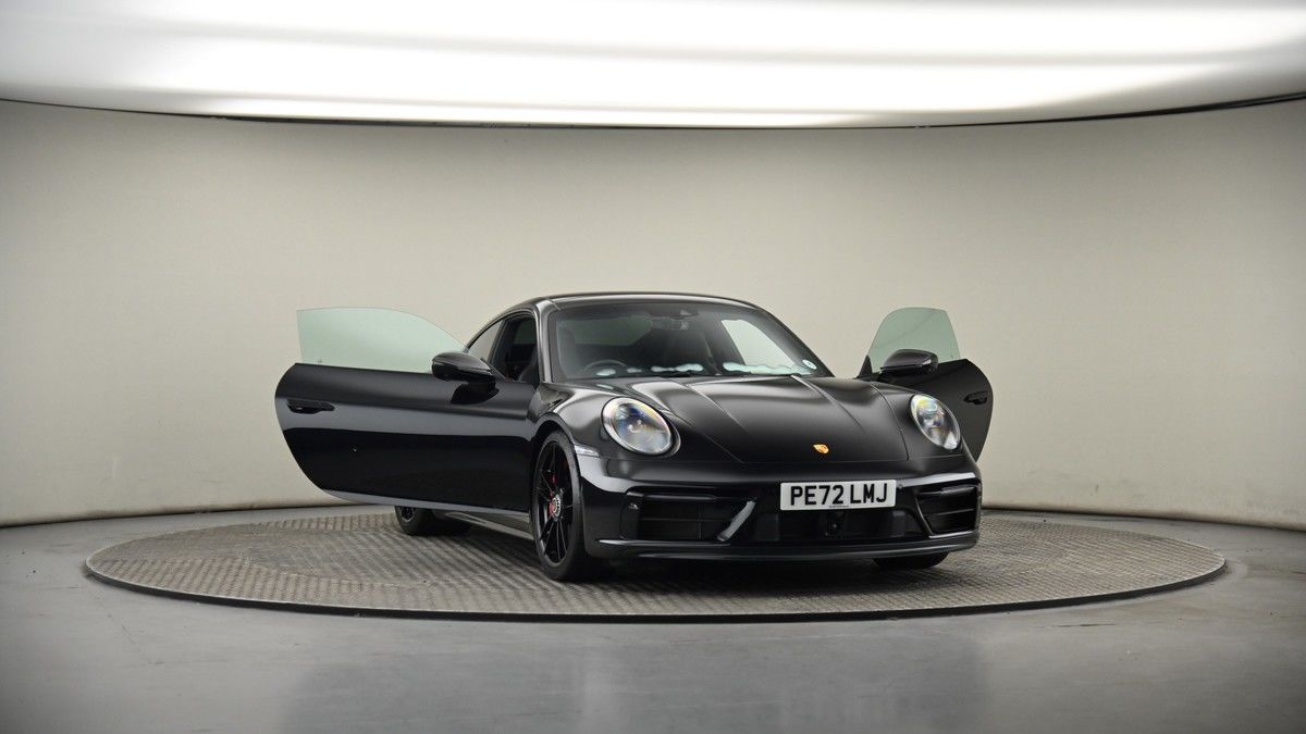 More views of Porsche 911